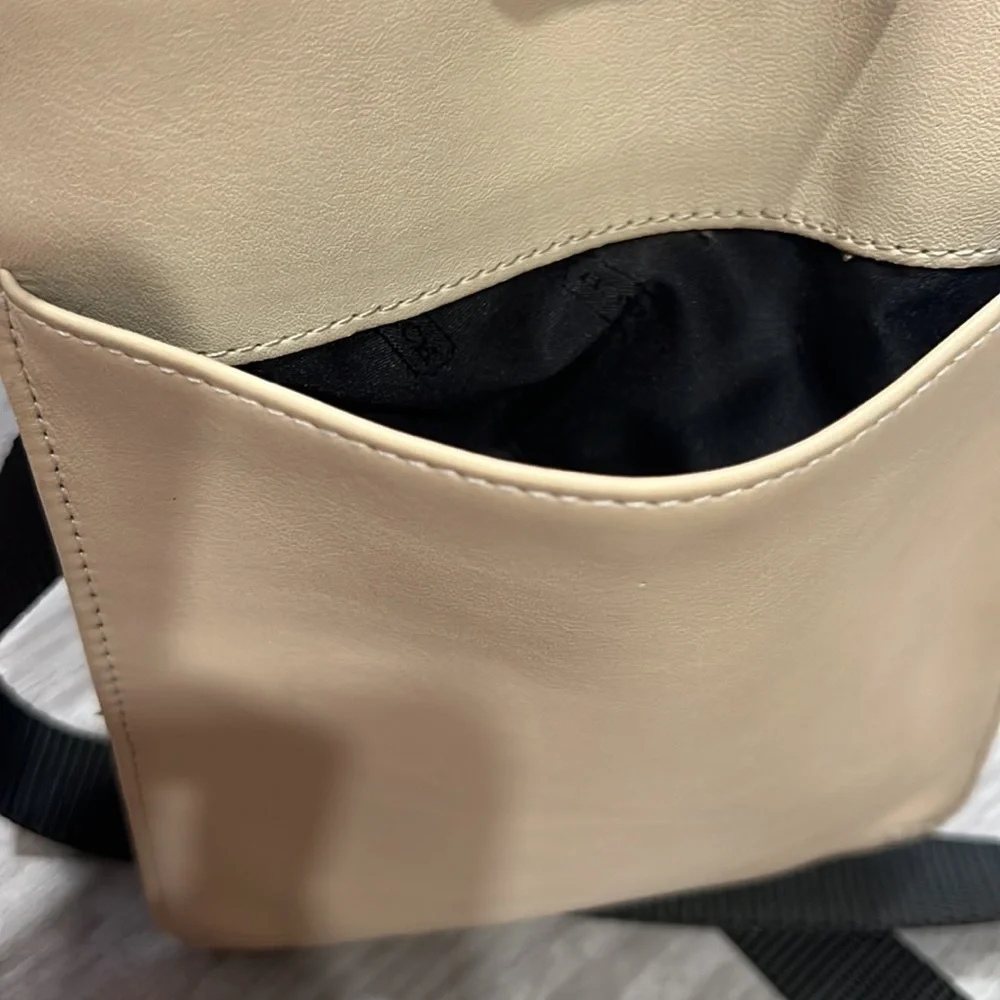 Coach crossbody bag - Picture 6 of 9